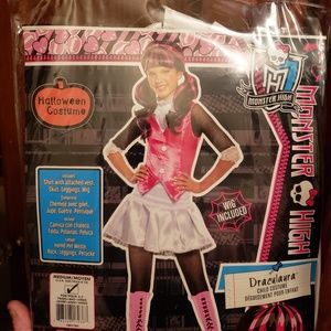 Monster high dreacula costume